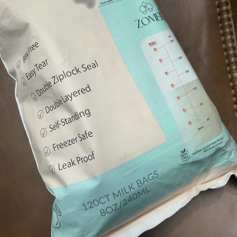 Zomee breastmilk storage bags 120ct 8oz/240ml